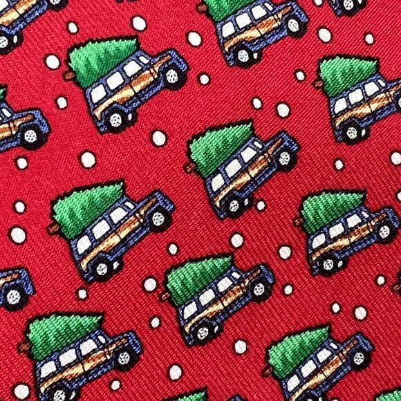 Vineyard Vines Boys / Short Mens Tie Red Christmas Woody & Tree Truck ~49" - Picture 2 of 6
